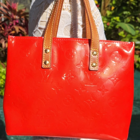 Louis Vuitton Reade Red Vernis PM Mini Tote with Dust Bag! - Picture 2 of 16